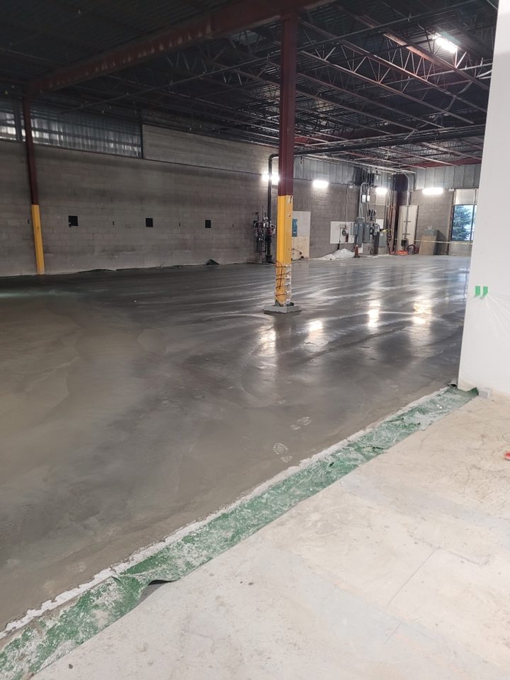 Heat tracing of interior freezer columns.