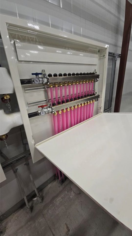 Balancing glycol flow at manifold stations.